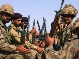 Пакистан заявил об уничтожении 5 пограничных блокпостов Афганистана
