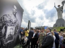 Национальный музей истории Украины во Второй мировой войне и Мемориальный комплекс участникам АТО должны стать единым Мемориалом украинских героев