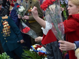 9 мая в Киеве: победобесие, взаимные провокации, задержания, охота за флагами