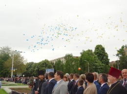 День Победы в Измаиле отметили праздничным шествием и выпустили в небо тысячи шариков