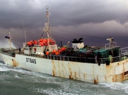 Американский крейсер столкнулся с корейскими рыбаками во время учений