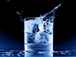 Прием холодной воды опасен для здоровья - Ученые