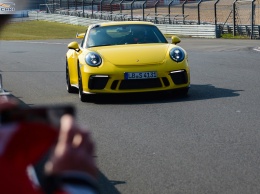 Porsche 911 GT3 2018 на шинах Michelin установил новый рекорд Нюрбургринга