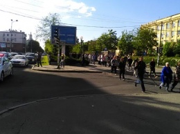 Марш АТОшников в Днепре сопровождали патрульные