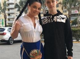 Наташа Королева рядом с 15-летним сыном выглядит как ровесница