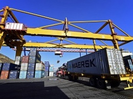 Морские порты России нарастили перевалку контейнеров на 12%