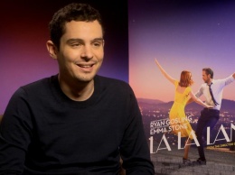 Создатель оскароносного шедевра «Ла-ла Лэнда» Дэмьен Шазелл намерен снять мюзикл про Париж