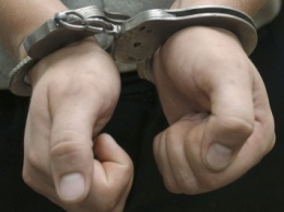 Житель Калининграда изнасиловал 14-летнюю дочь сожительницы