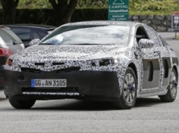 Следующее поколение Opel Insignia заметили во время тестов