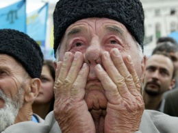 18 мая в Крыму: массовые задержания в Симферополе и Бахчисарае, за крымскотатарский флаг штраф в 10 000 рублей