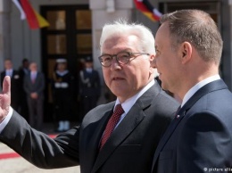 Штайнмайер выступил в Варшаве за главенство закона и демократию