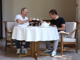Соцсети высмеяли многомиллиардный бонус для повара Путина (фото)