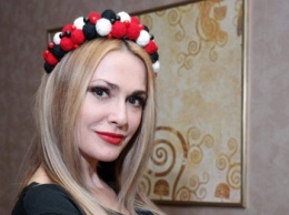 Народная артистка Украины добивается для дочери российского гражданства