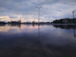 Одесса поплыла: зрелищные снимки потопа (ФОТО)