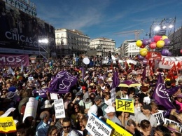 В Мадриде демонстранты требуют отставки премьера
