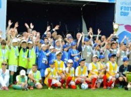 Дети с Востока Украины разыграли Кубок ЮНИСЕФ в Киеве