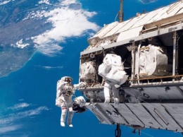 На МКС астронавты заменят компьютер в открытом космосе