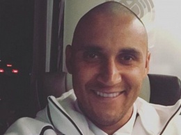 Навас побрил голову наголо в знак солидарности с больными раком