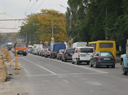 Власти Симферополя предлагают убрать из центра офисы и рынок