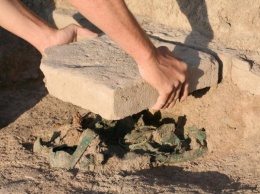 В Приморье археологи обнаружили древние инструменты из металла