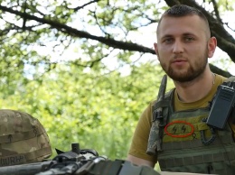 Украинское ТВ случайно показало солдат ВСУ с фашистской символикой