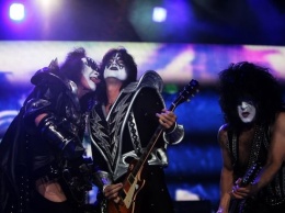 Группа Kiss отменила грядущий концерт в Манчестере