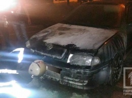 Ночью в Кривом Роге горело два автомобиля