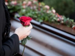 Власти Симферополя определили минимальную стоимость похорон - расценки