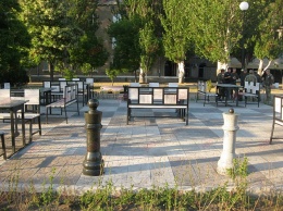 Новая шахматная площадка в Бердянске приглашает шахматистов