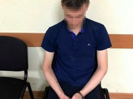 В Ильичевске 32-летний мужчина среди бела дня нападал на женщин и грабил их