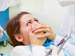 Стоматолог-шарлатан "полечил" здоровые зубы за $15 тысяч