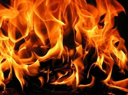 Ночью на Поскоте горел пятиэтажный дом: cпасли трех человек