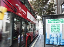 В Лондоне реклама на автобусных остановках будет очищать воздух