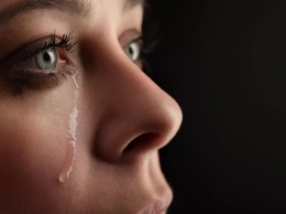 Ученые: Женские слезы способствуют развитию мужской импотенции