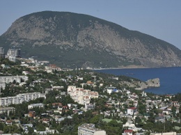 Муниципалитеты Крыма не успели подготовить все пляжи к началу сезона, заявили в Совмине