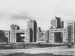 Кости мамонта, и жилище лошадей: как в Харькове строили первый советский небоскреб (ФОТО)