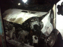 Смотри: под Полтавой загорелся автобус Renault Trafic
