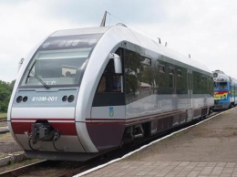 В Мариуполь дополнительно назначили три пассажирских поезда