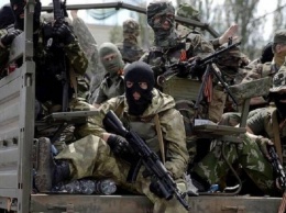 Оккупанты перебросили значительные силы в район Луганского