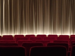 Акция: театры Запорожья снижают цены