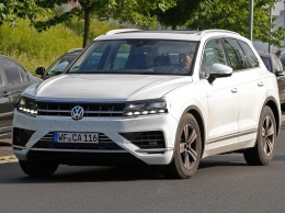 2017 Volkswagen Touareg был замечен без камуфляжа