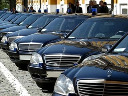 Экономические контрразведчики СБУ с государственными зарплатами ездят на люксовых автомобилях за миллионы - СМИ