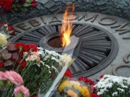 У Вятровича новая идея - создать новую "могилу неизвестного солдата" в Киеве - вместо советской