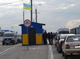 На админгранице с Крымом из-за оккупантов собрались огромные очереди из автомобилей