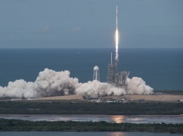 SpaceX отправила корабль с грузом к МКС