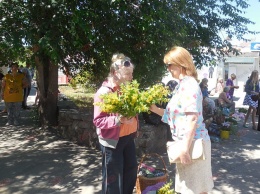 В Бердянске отмечают Троицу