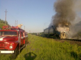 На Виннитчине загорелся дизельный поезд с 130 пассажирами: опубликованы фото с места ЧП