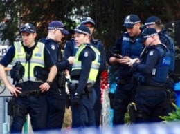 Теракт в Мельбурне: боевик взял заложника и обстрелял полицейских