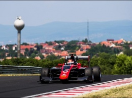 GP3: Расселл лидирует на тестах в Венгрии