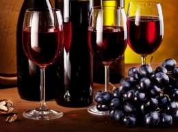 Ученые: Красное вино является профилактикой кариеса
